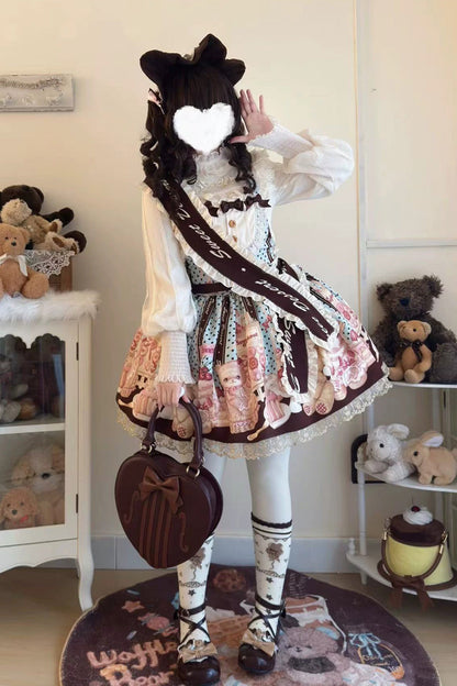 Subtly Elegant Dress with a Refined Vintage Look
