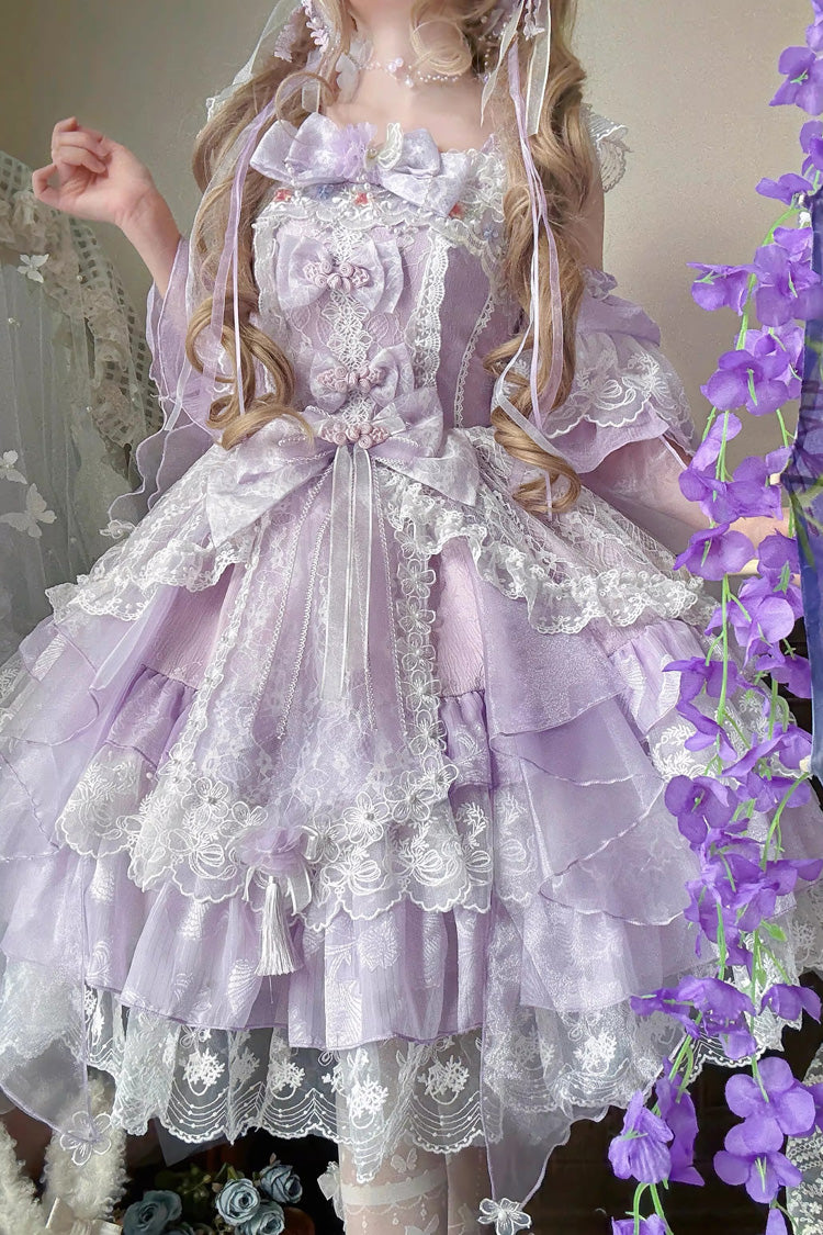 Subtly Elegant Dress with a Refined Vintage Look