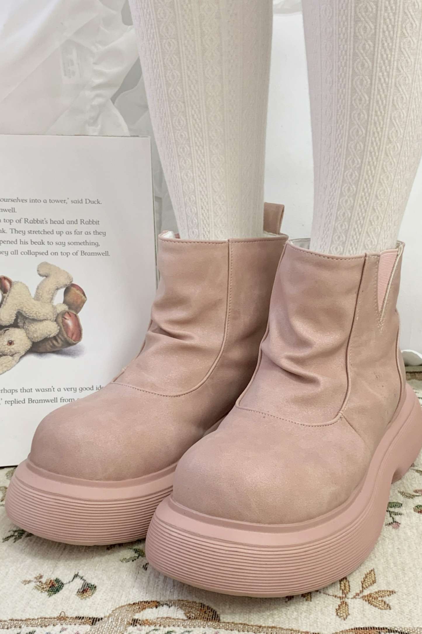 Velvet Ribbon Heart Short Boots
