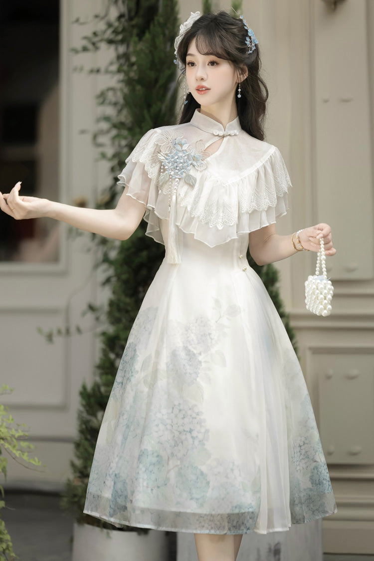 Finely Styled Dress with a Classic Vintage Look
