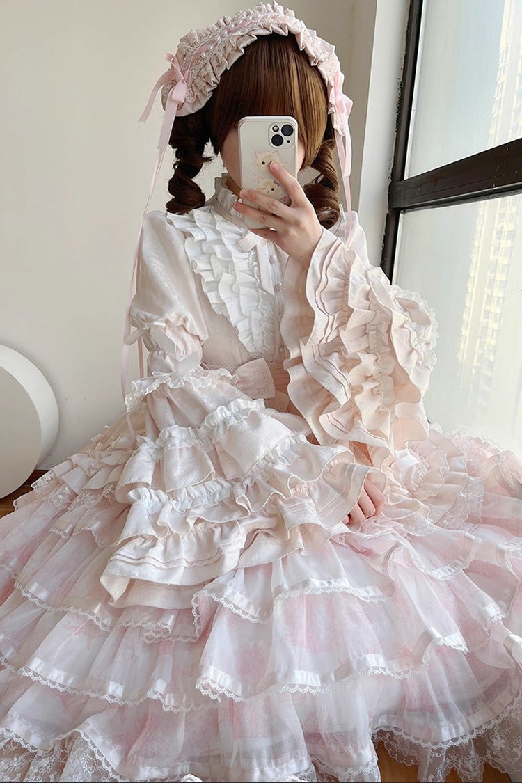 Finely Styled Dress with a Classic Vintage Look
