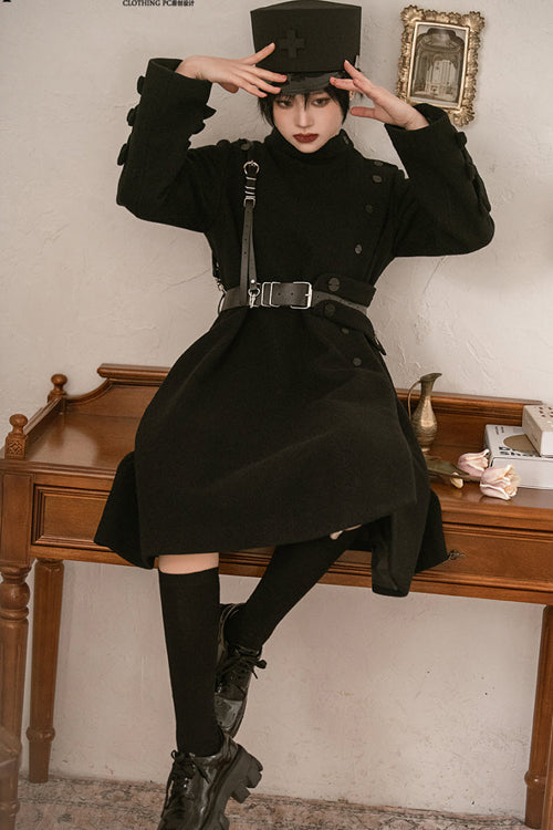 Classic Vintage Coat with a Flattering Fit
