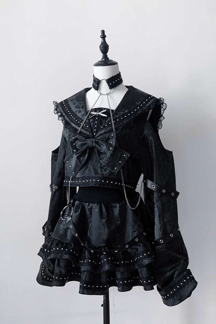 Effortlessly Elegant Garment with a Timeless Design