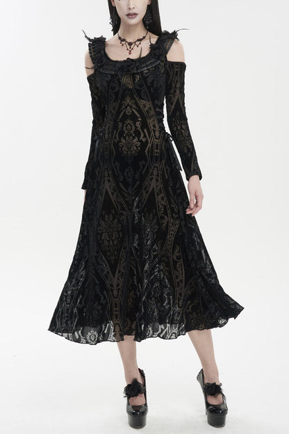 Beautifully Crafted Dress in a Classic Style