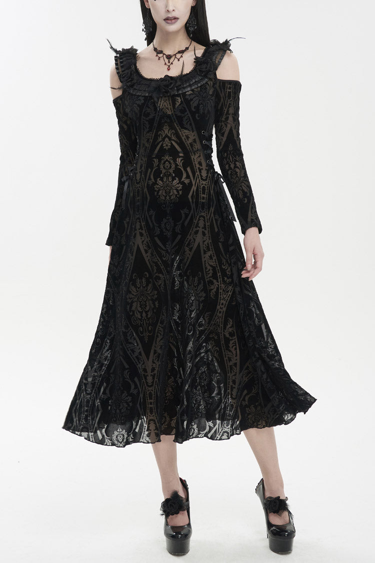 Beautifully Crafted Dress in a Classic Style