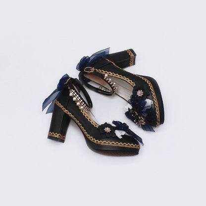Effortlessly Elegant Heels with a Timeless Design