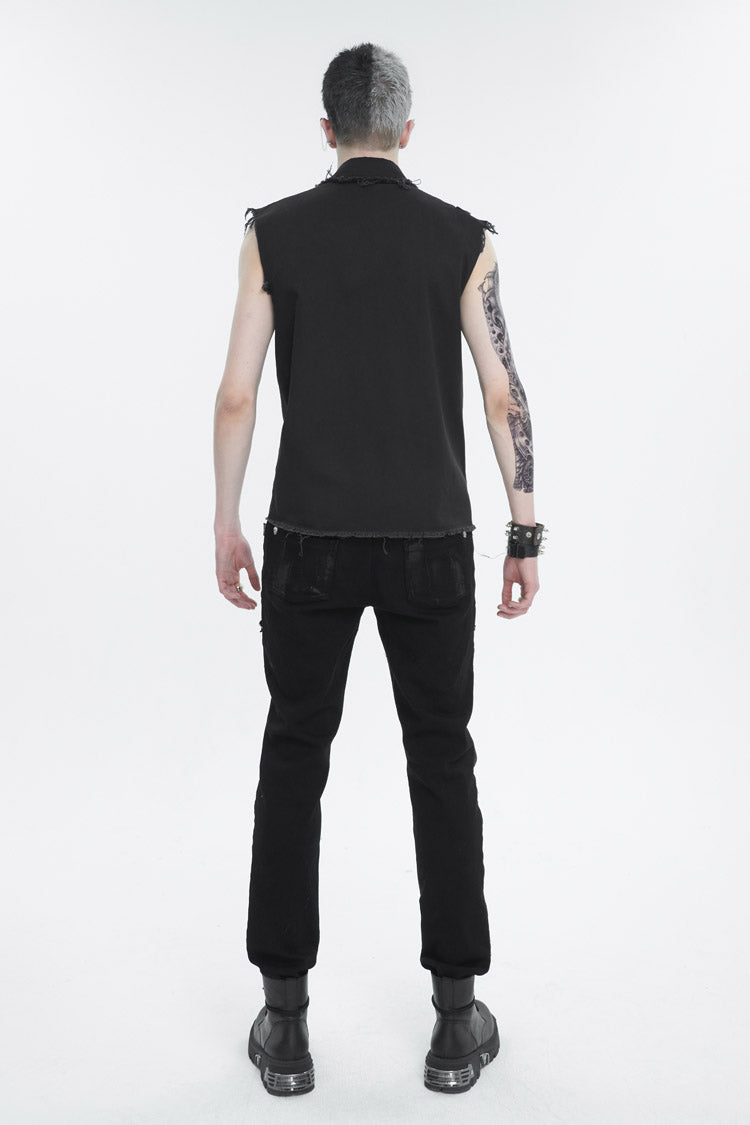Casually Elegant Garment with a Refined Edge