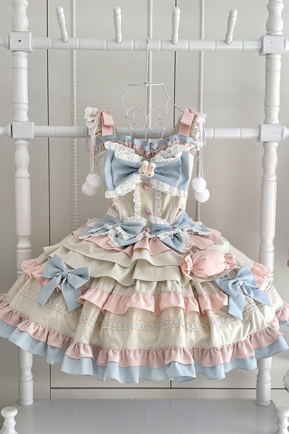 Subtly Elegant Dress with a Refined Vintage Look