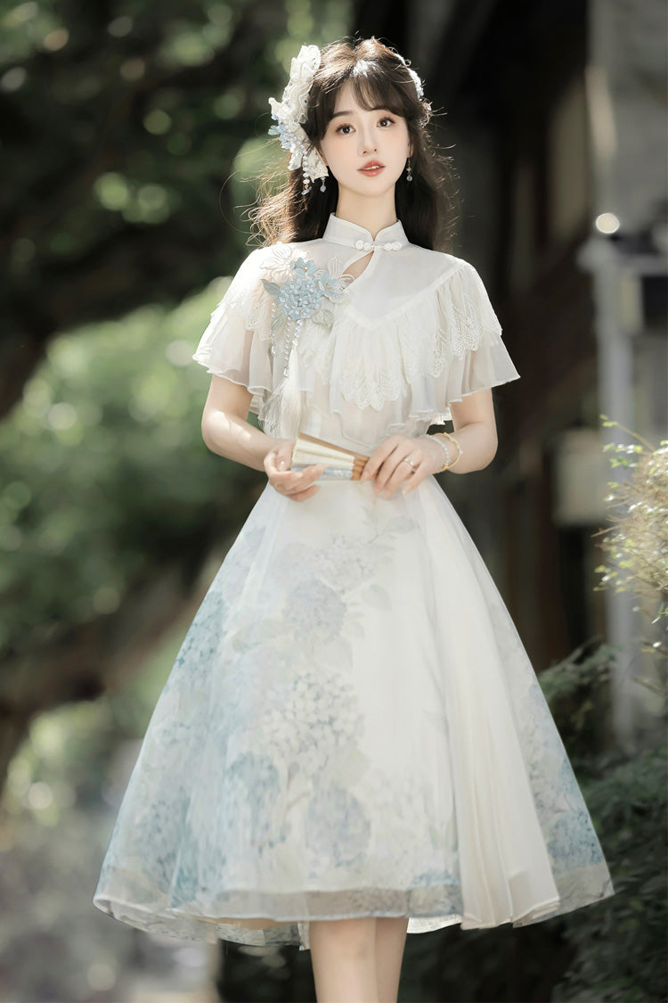 Finely Styled Dress with a Classic Vintage Look