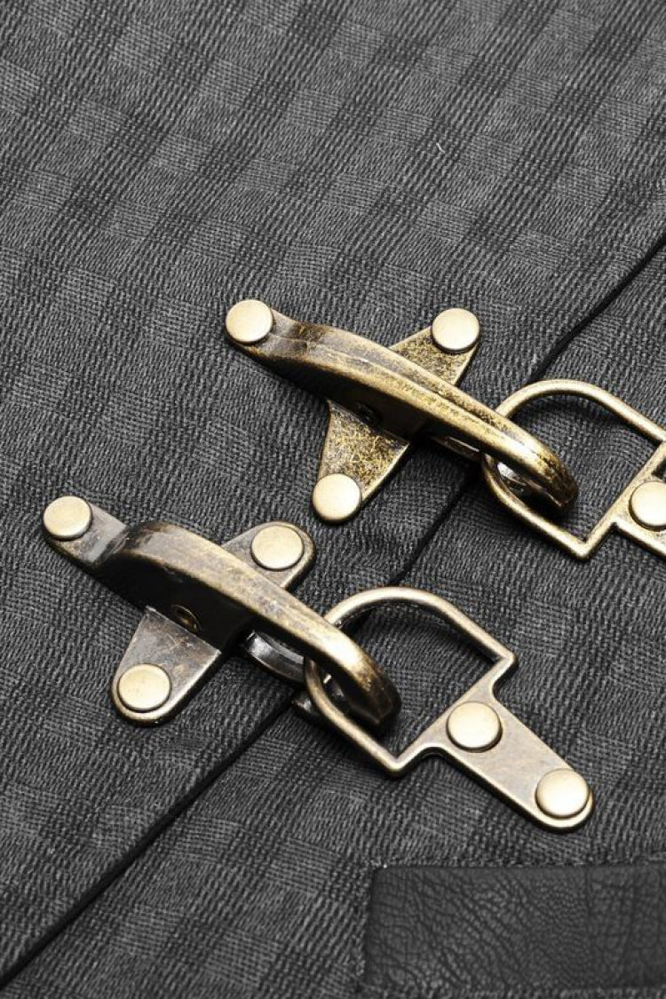Vintage Style Garment with a Modern Fit