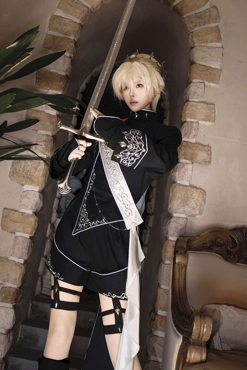 Never Island Mode Prince Top + Shorts + Ribbon