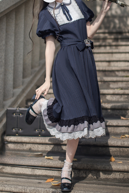 [pre-order] Retro Navy Blue Dress + Slim Ribbon + Brooch