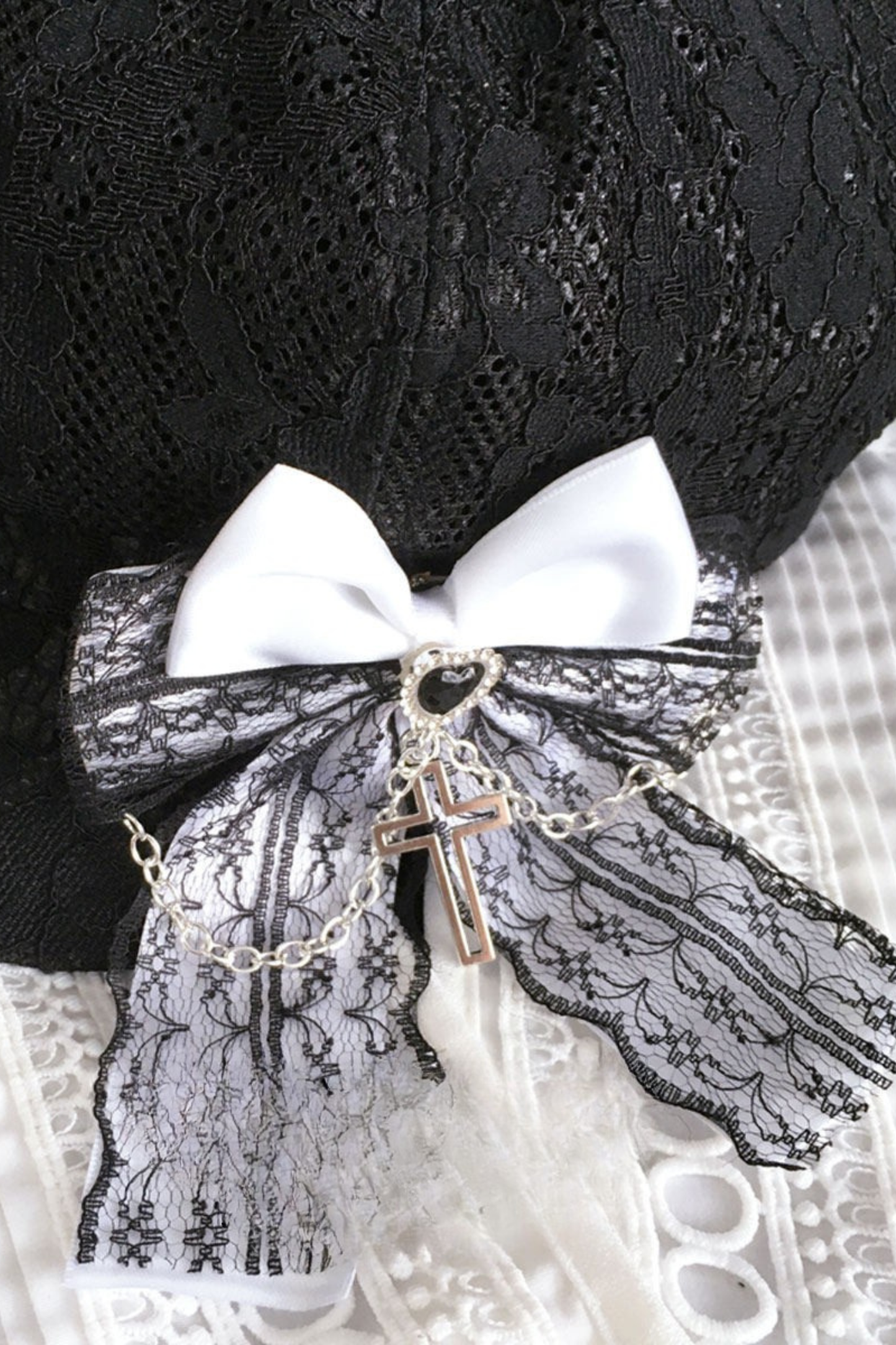 Lace Bow Beret