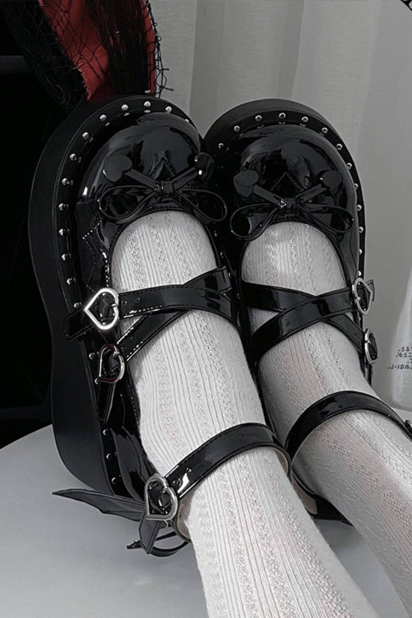 Super Ribbon Cross Shoes