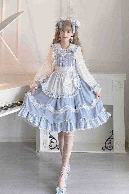 Subtly Elegant Dress with a Refined Vintage Look