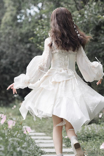 Beautifully Crafted Dress in a Classic Style