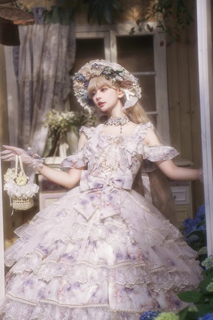 Finely Styled Dress with a Classic Vintage Look