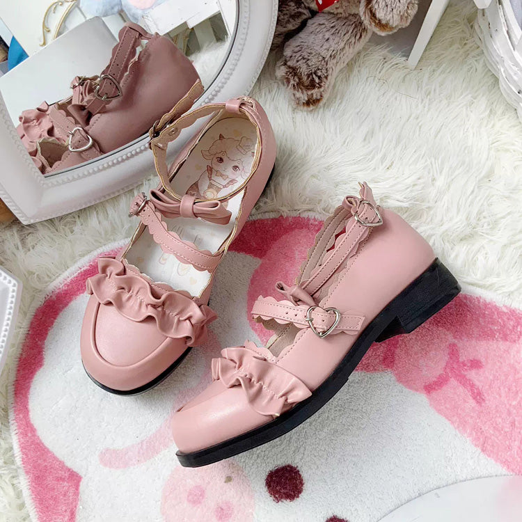 Classic Designed Shoes in a Timeless Cut