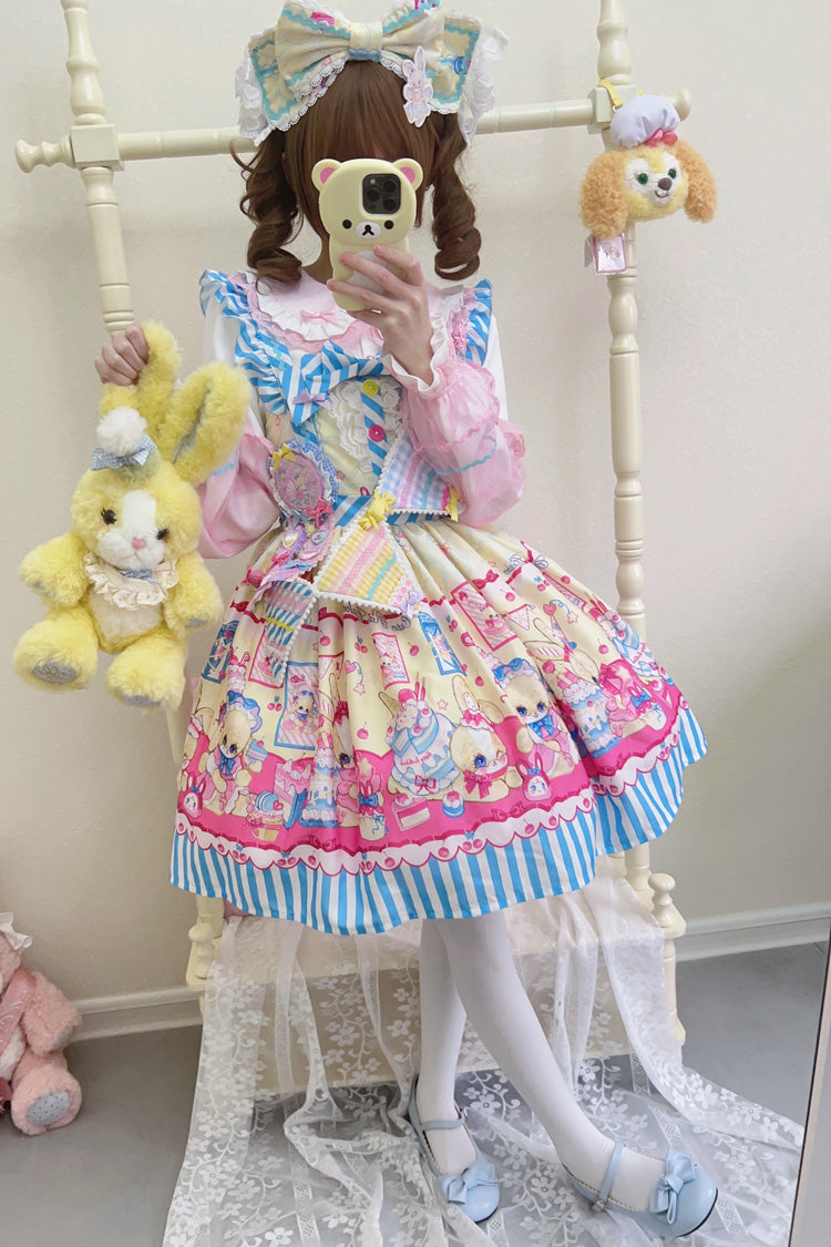 Finely Styled Dress with a Classic Vintage Look