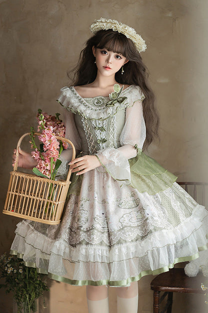 Subtly Elegant Dress with a Refined Vintage Look