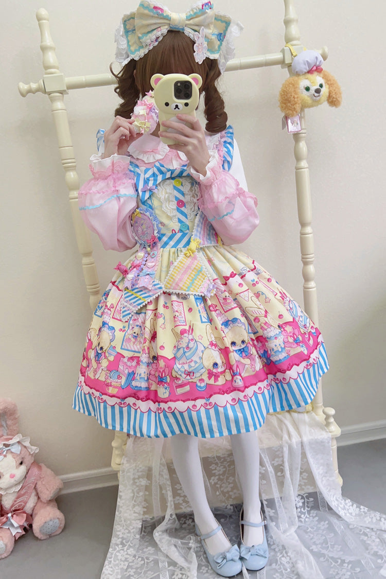 Finely Styled Dress with a Classic Vintage Look