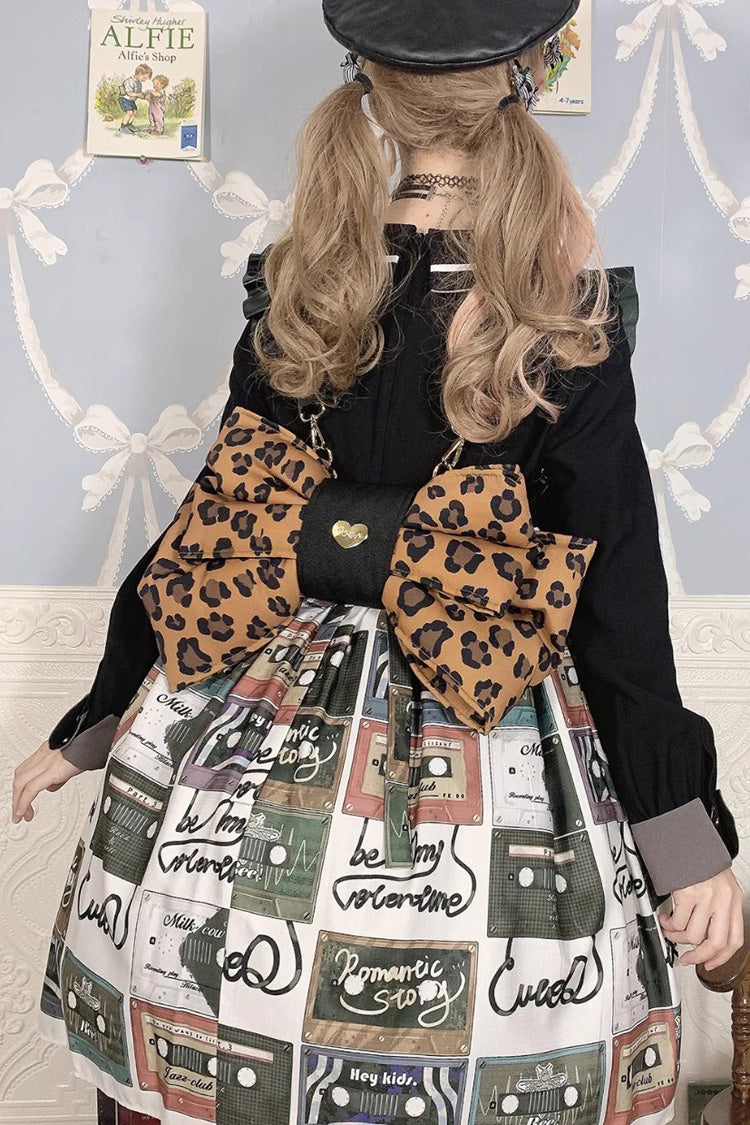 Finely Styled Garment with a Classic Vintage Look