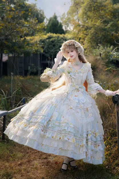Beautifully Crafted Dress in a Classic Style