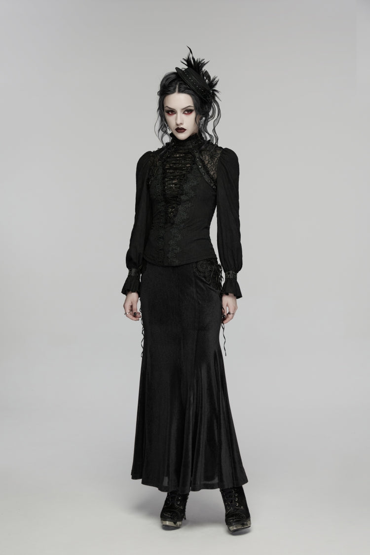 Subtly Elegant Blouse with a Refined Vintage Look