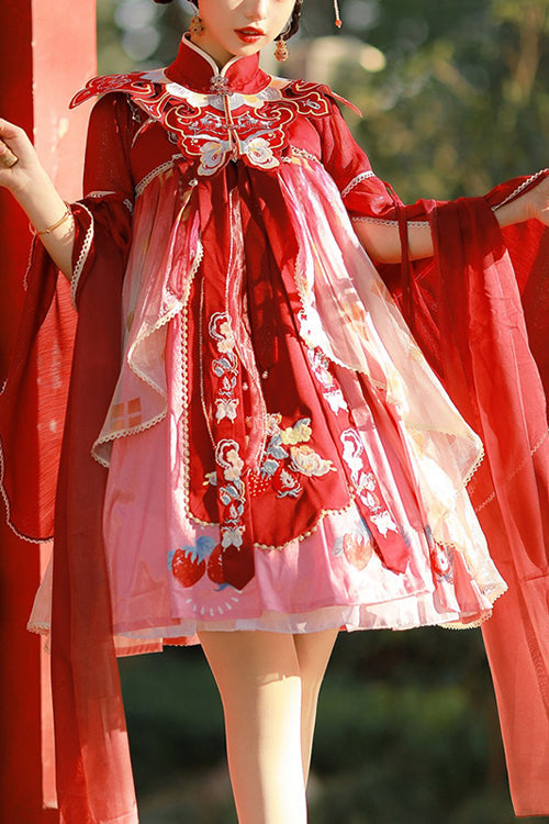 Beautifully Crafted Dress in a Classic Style