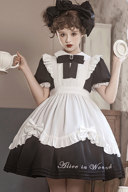 Finely Styled Dress with a Classic Vintage Look