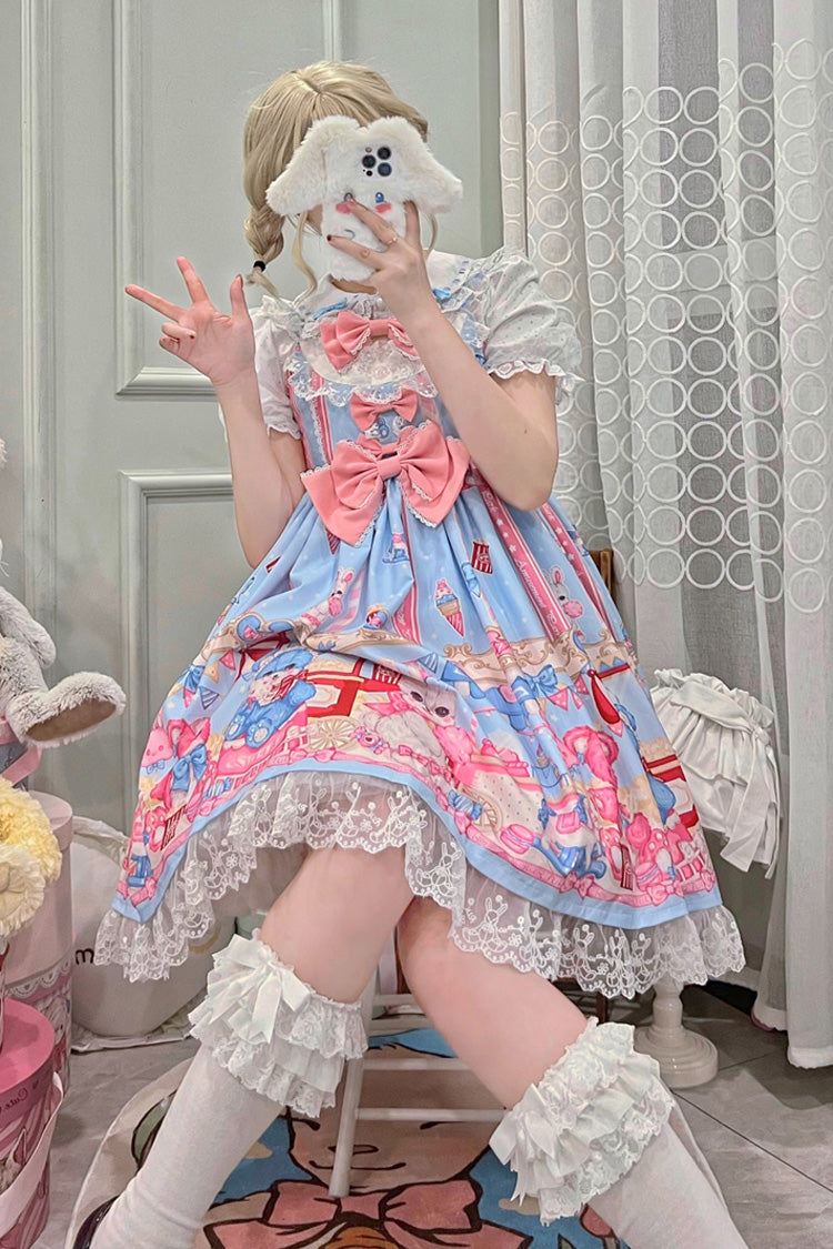 Finely Styled Dress with a Classic Vintage Look