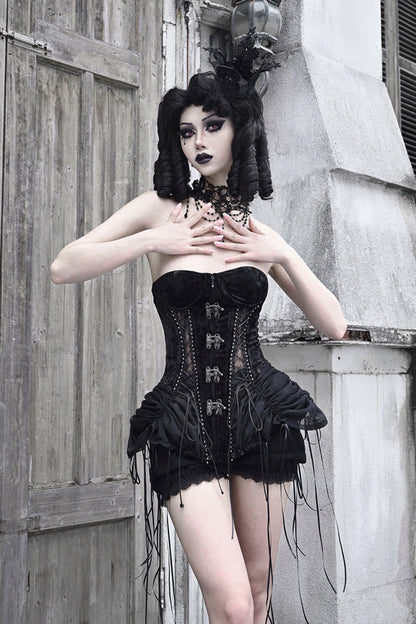 Subtly Elegant Dress with a Refined Vintage Look