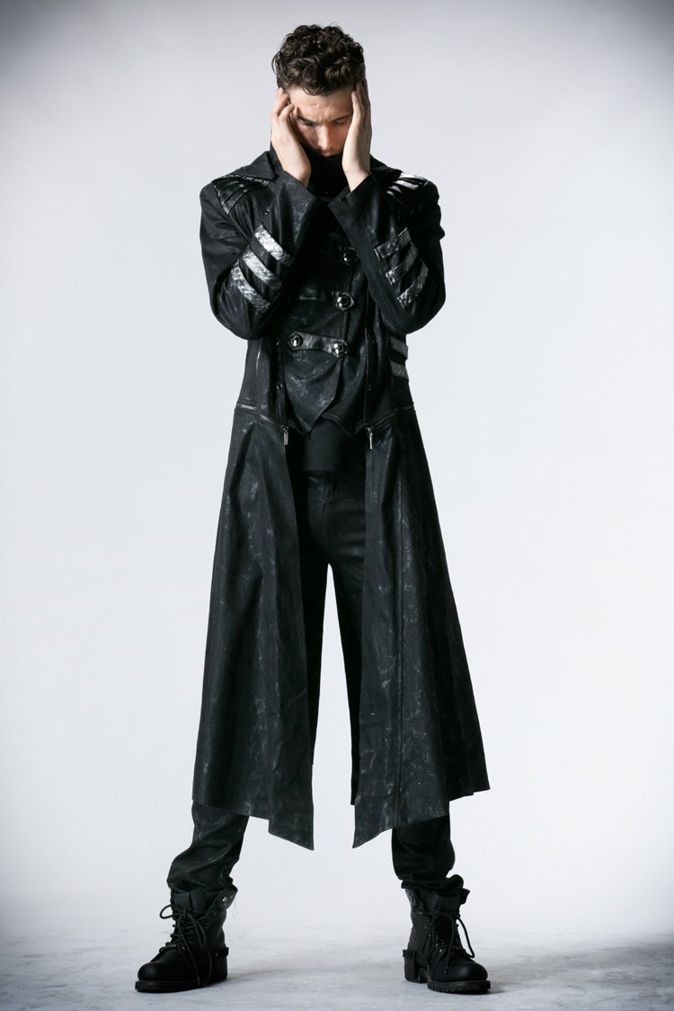 Beautifully Finished Coat in a Timeless Design