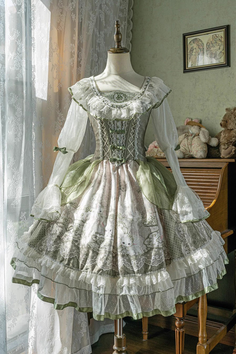 Subtly Elegant Dress with a Refined Vintage Look