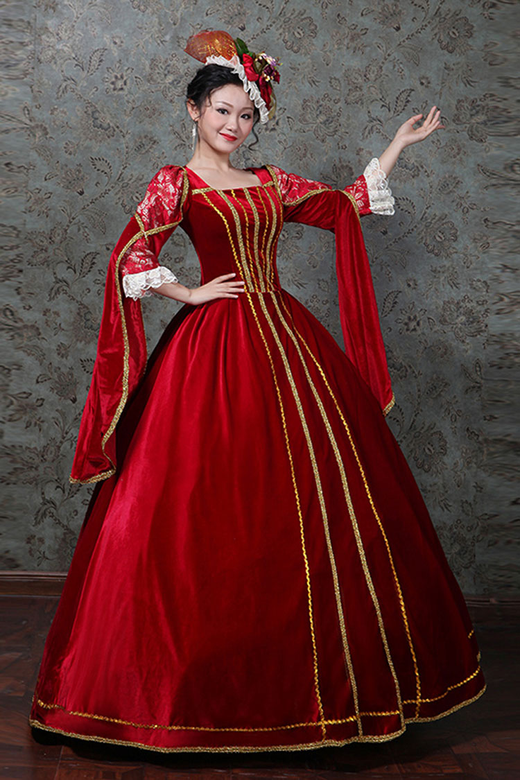 Finely Styled Dress with a Classic Vintage Look