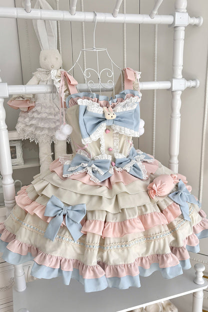 Subtly Elegant Dress with a Refined Vintage Look