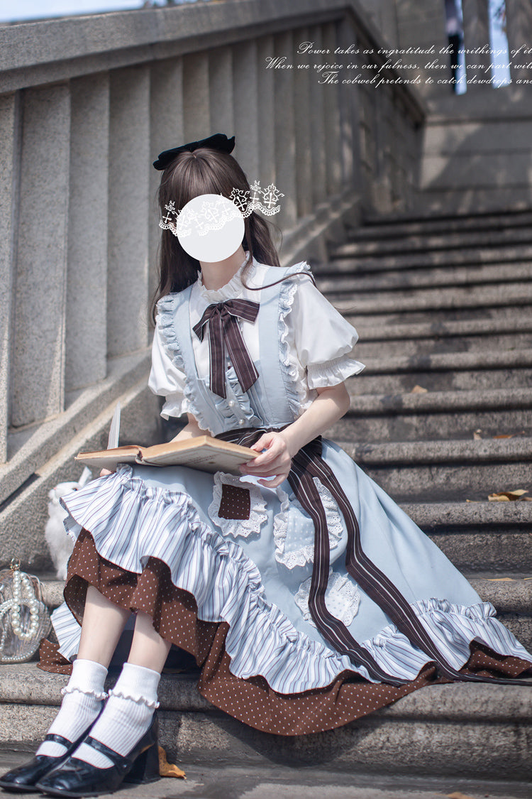 Casually Elegant Dress with a Refined Edge