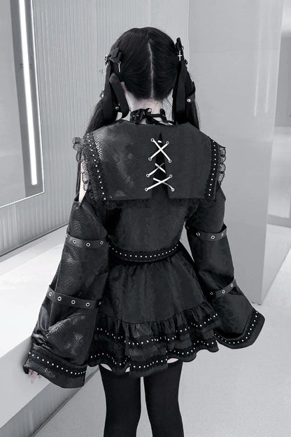 Effortlessly Elegant Garment with a Timeless Design
