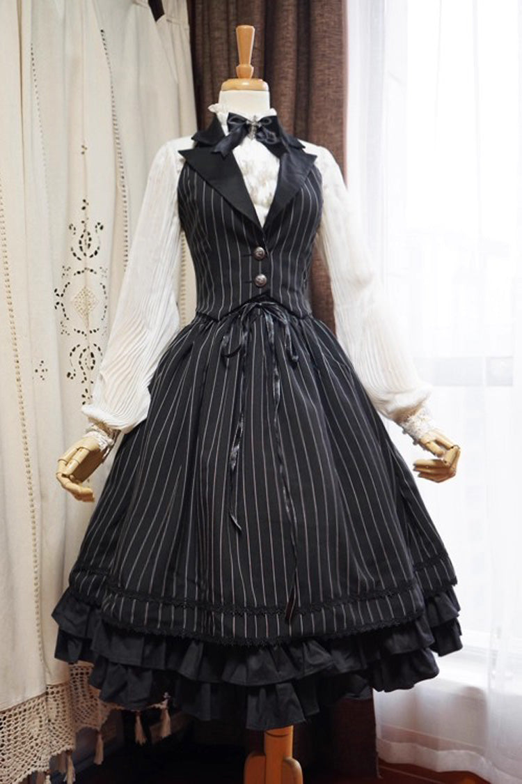 Beautifully Finished Blouse in a Timeless Design