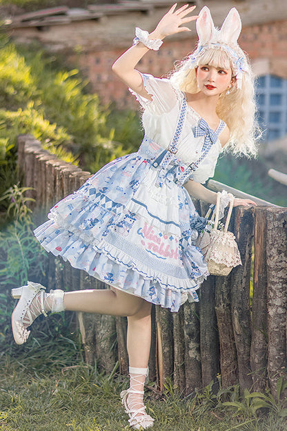 Finely Styled Dress with a Classic Vintage Look