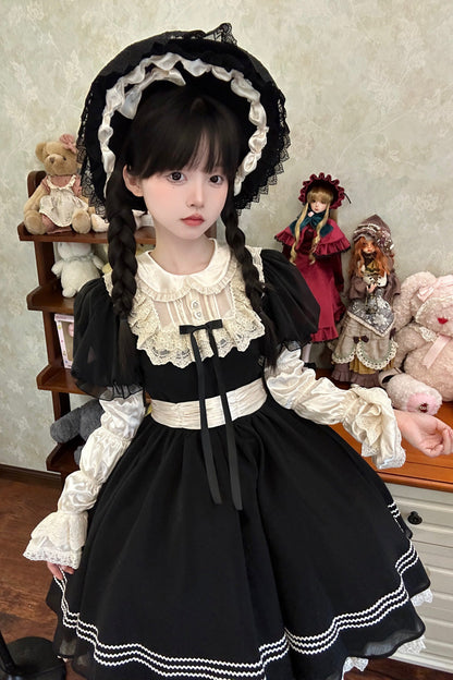 Classic Vintage Dress with a Flattering Fit