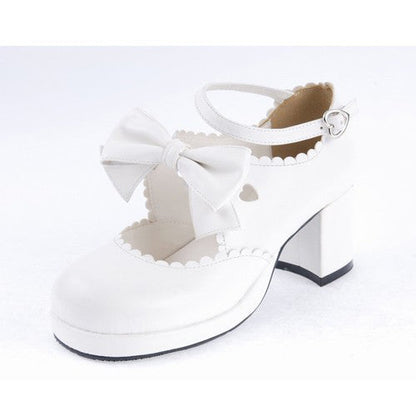 Effortlessly Elegant Shoes with a Timeless Design