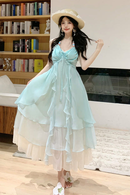 Subtly Elegant Dress with a Refined Vintage Look