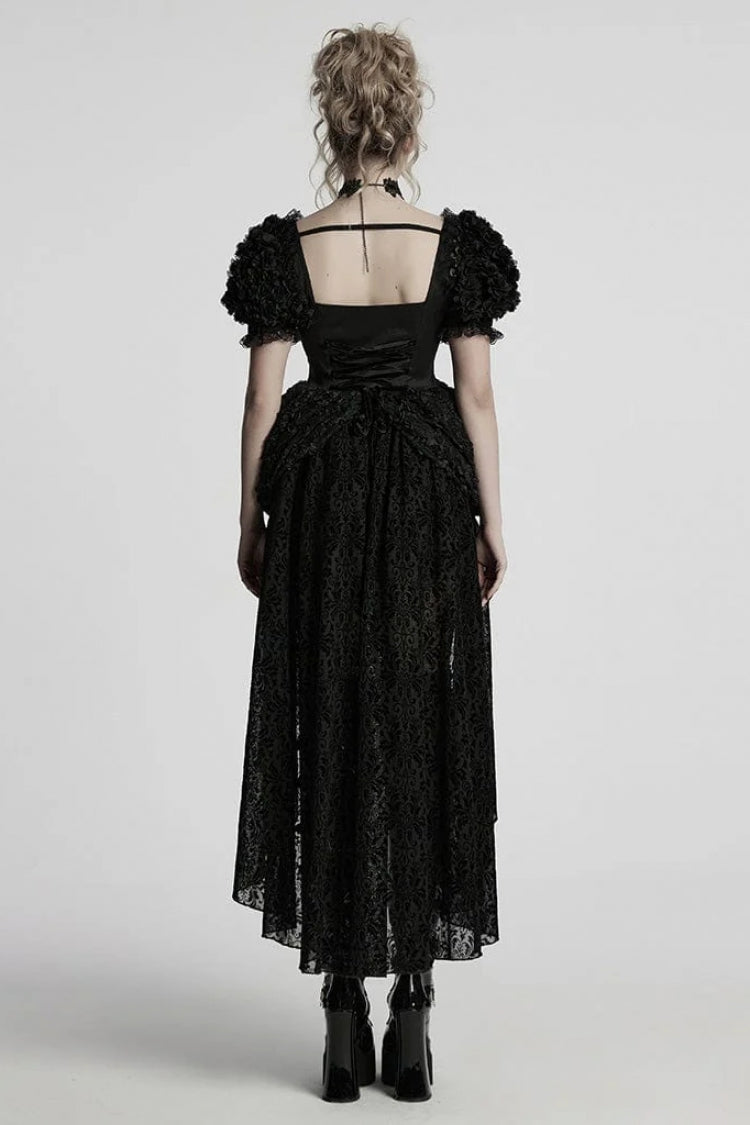 Finely Styled Dress with a Classic Vintage Look