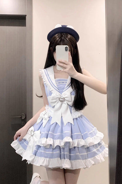 Finely Styled Dress with a Classic Vintage Look