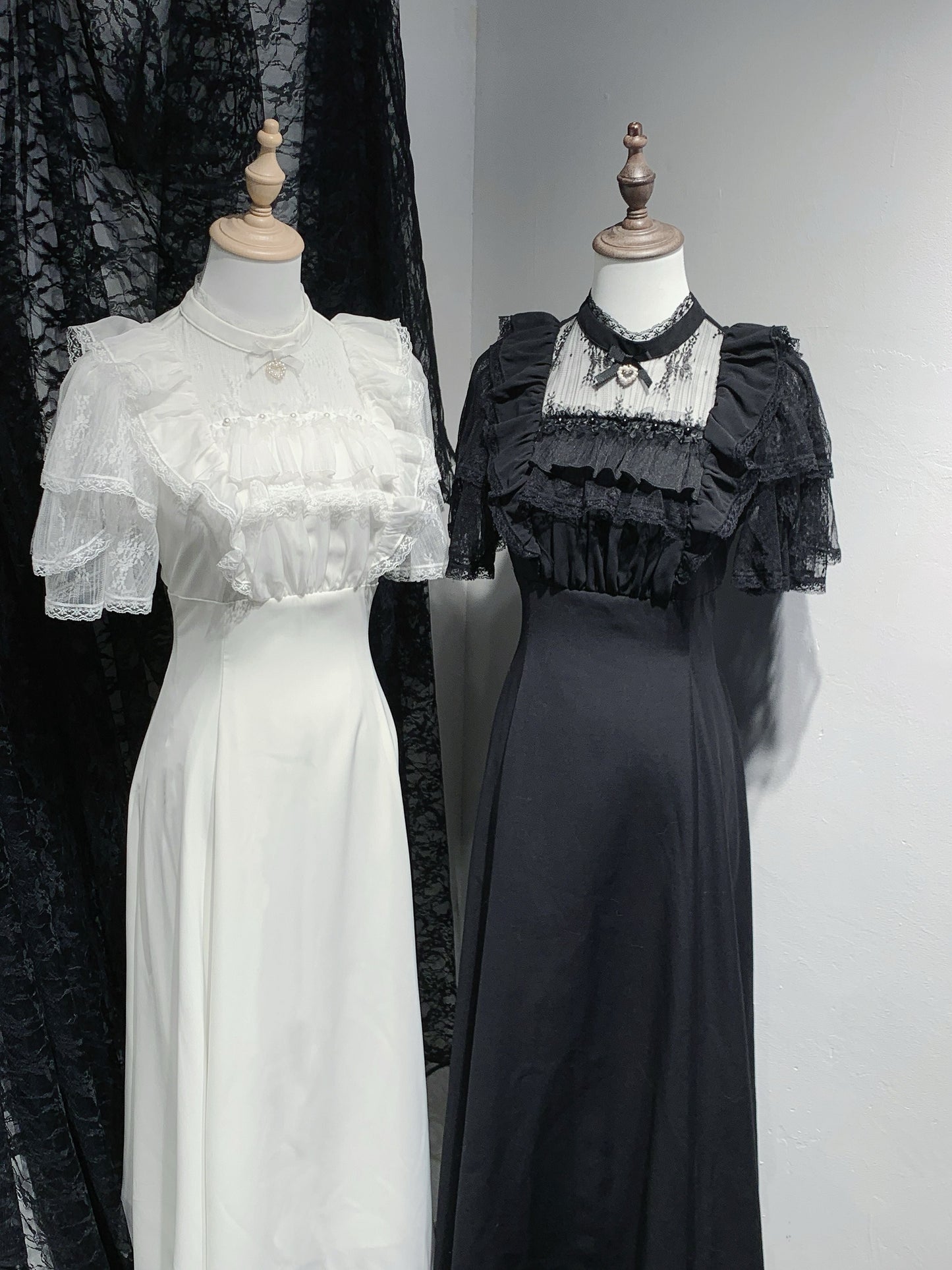 [pre-order] Lace Pearl Sheer Sleeve Long Dress