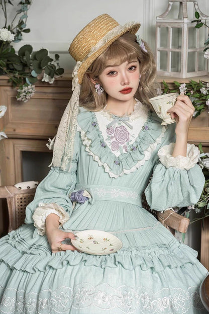 Vintage Style Dress with a Modern Fit