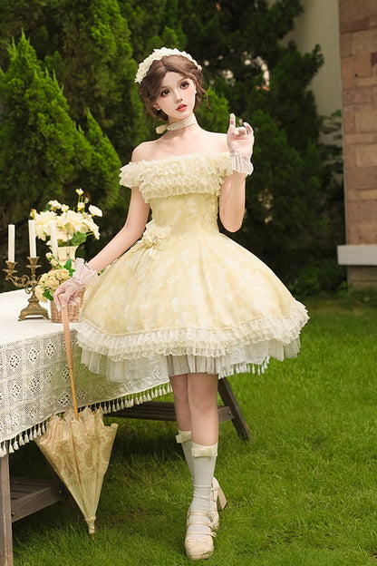Subtly Elegant Dress with a Refined Vintage Look