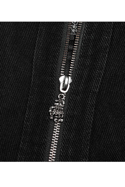 Casually Elegant Garment with a Refined Edge