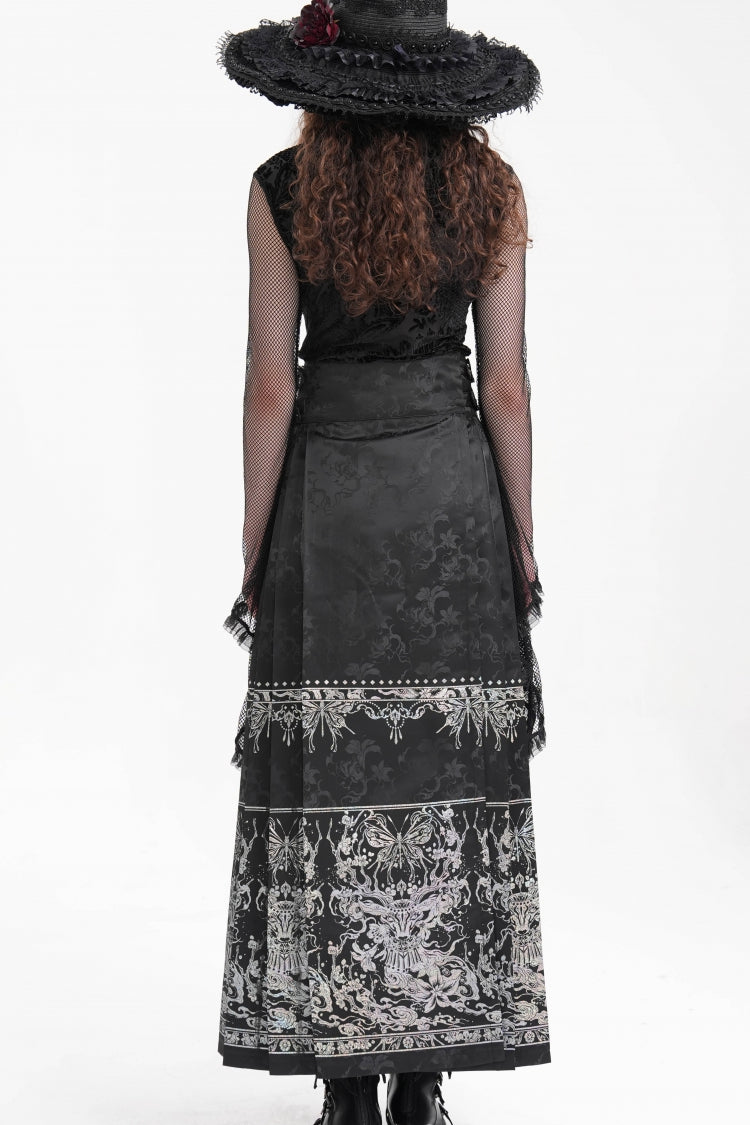 Sophisticated Garment with a Clean Classic Look